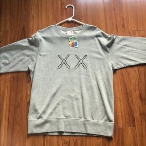 Kaws x Uniqlo Crew Neck